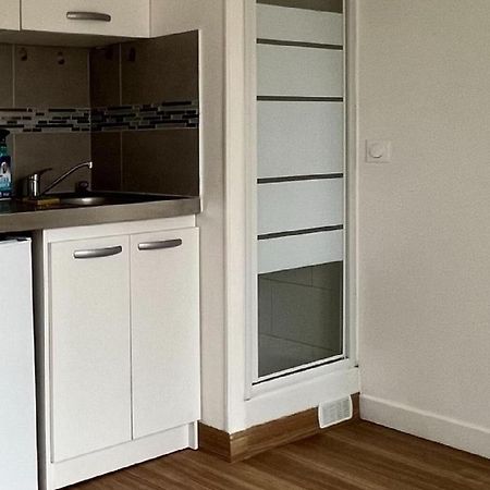 Simple Lovely Studio Saint Brice sous Foret Bagian luar foto