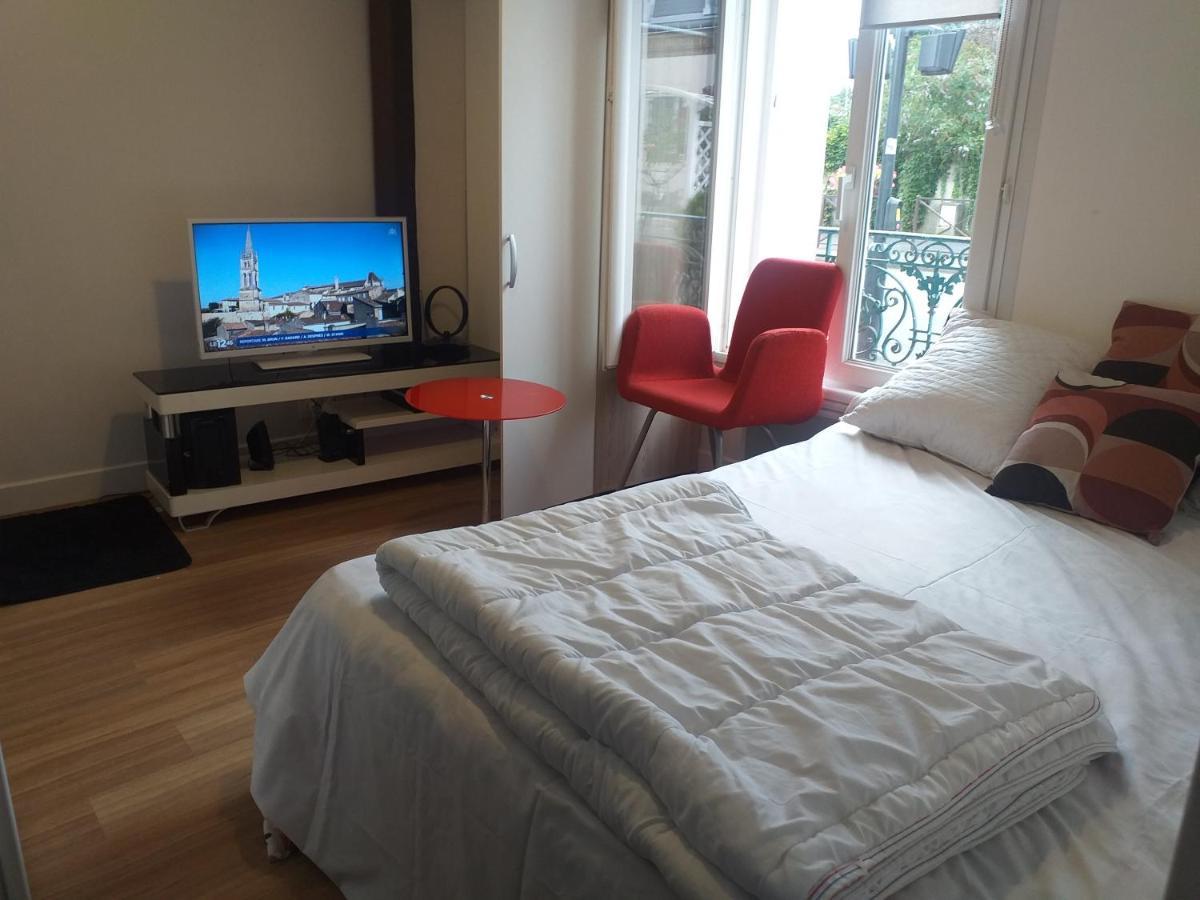 Simple Lovely Studio Saint Brice sous Foret Bagian luar foto